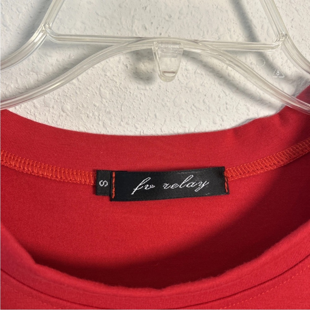 Vogue Seoul Korea Women’s Size Small Red Short Sleeve T-Shirt FV Relay - Picture 3 of 10